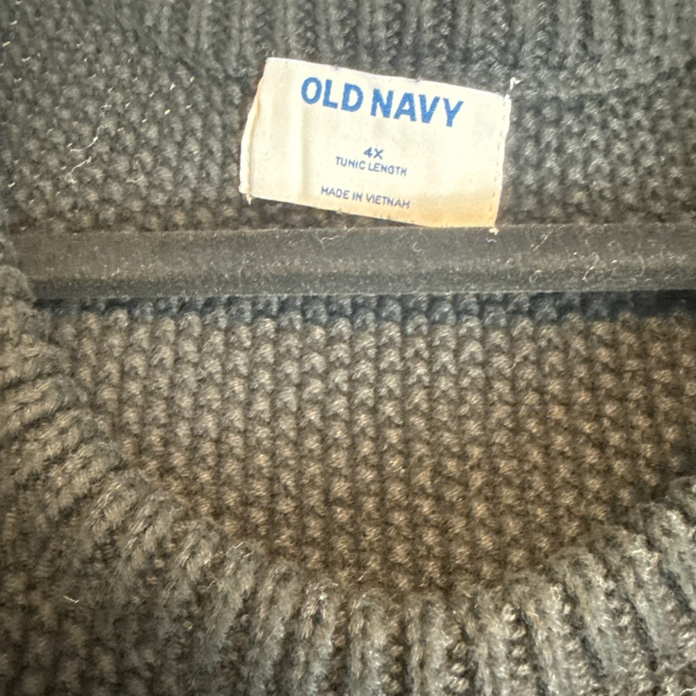 2 Women's Old Navy Crew Neck Sweater 4X Beige and Black - Picture 5 of 7